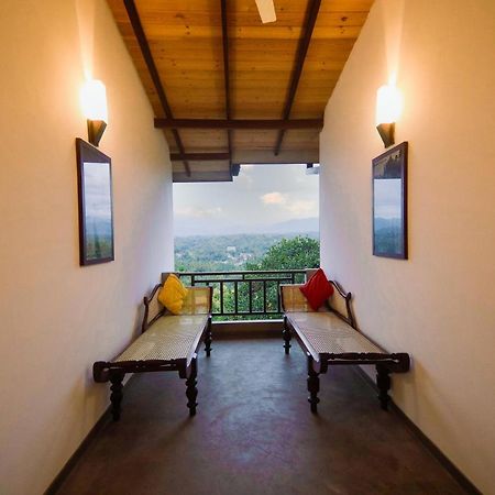 The Hills By Blue Fox Kandy Exterior foto